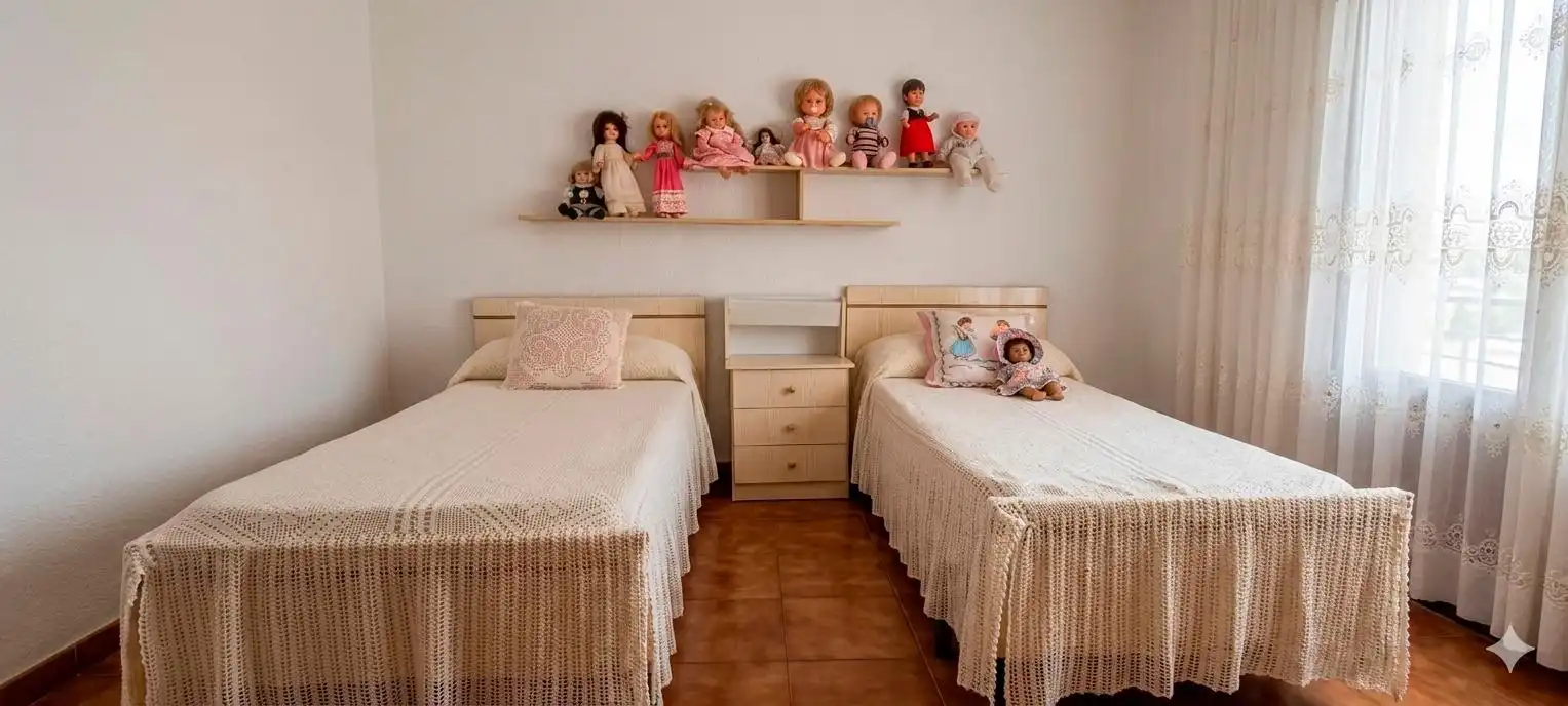 Bedroom of Houses for sale in Padules