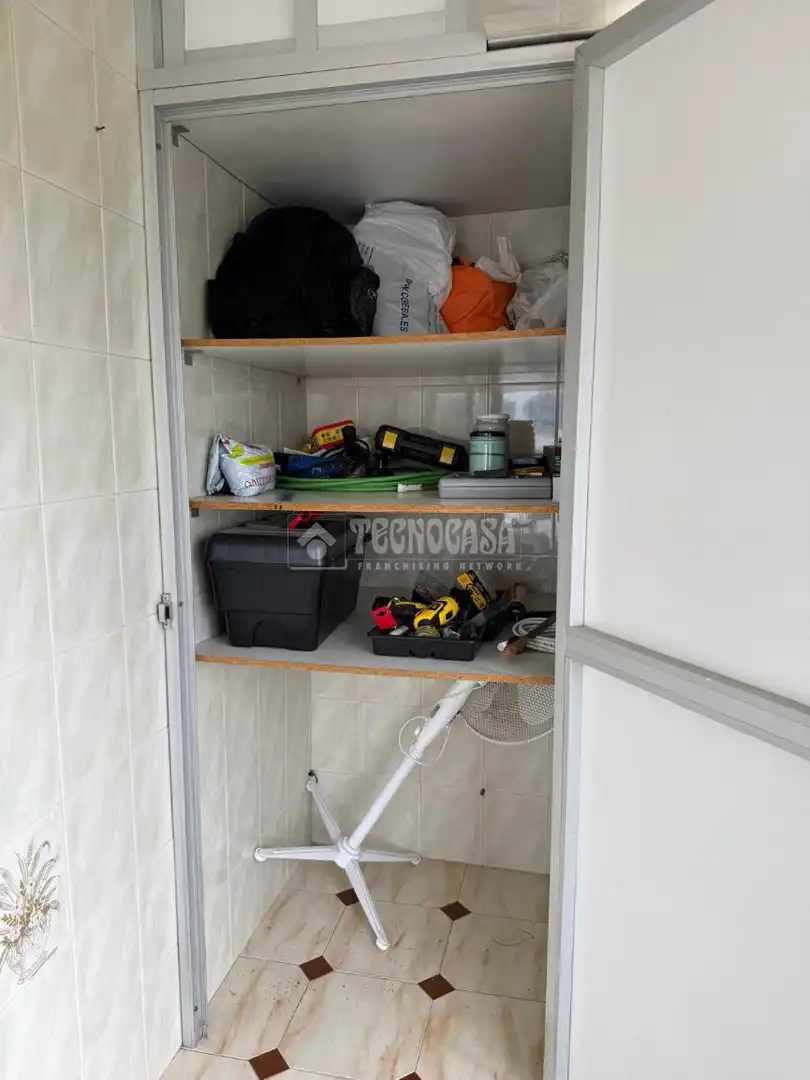 Flat for sale in Sevilla  with Air Conditioner