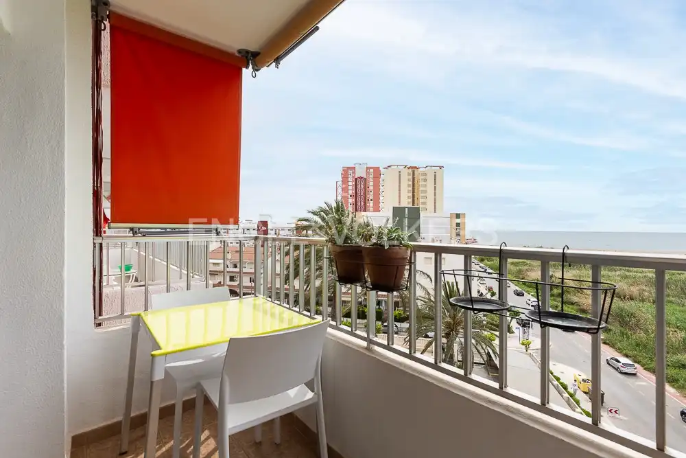 Terrasse von Wohnung zur Miete in La Pobla de Farnals mit Klimaanlage, Heizung und Privatgarten