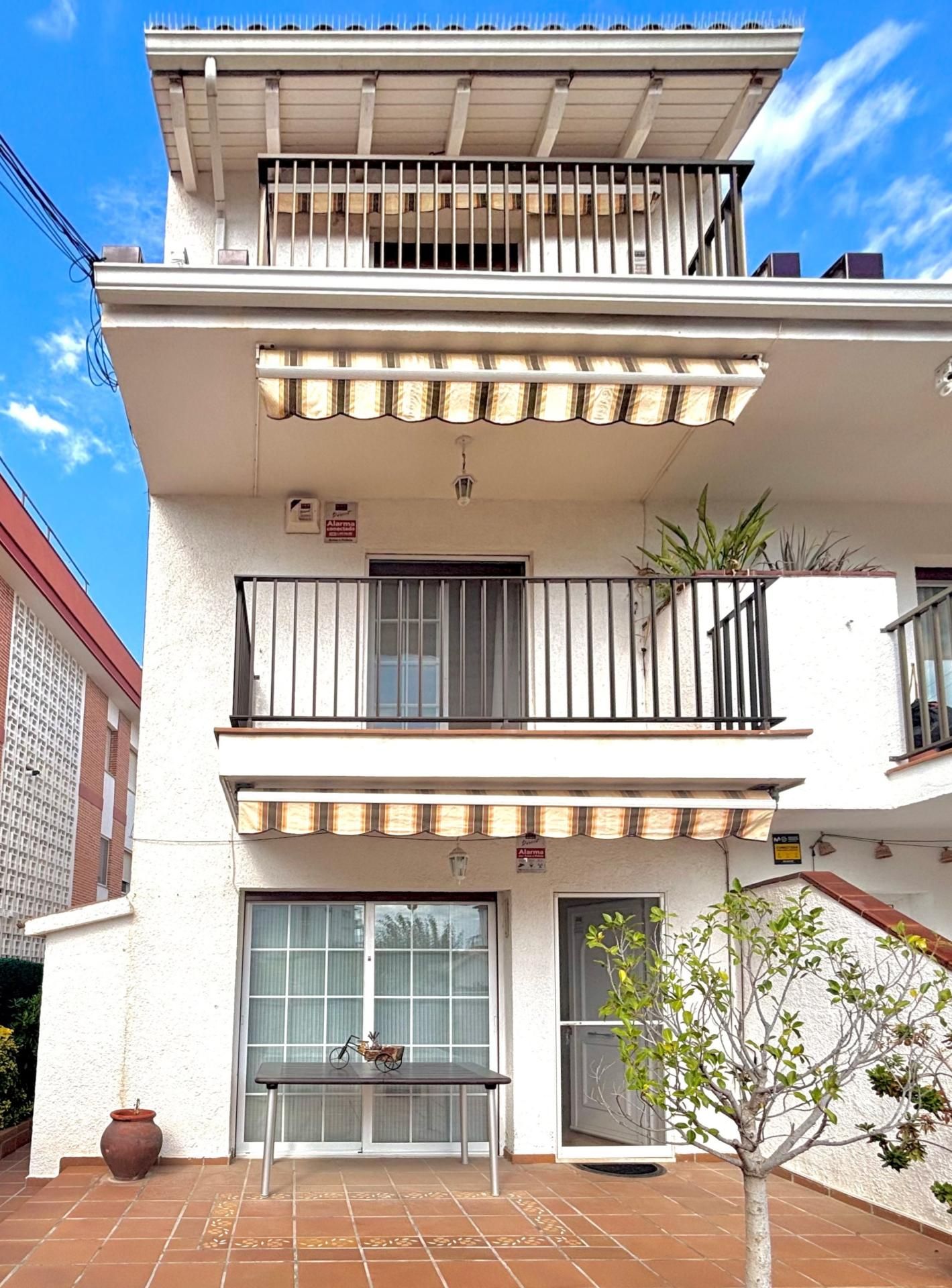 Balcony of Single-family semi-detached for sale in Cubelles  with Air Conditioner, Heating and Terrace