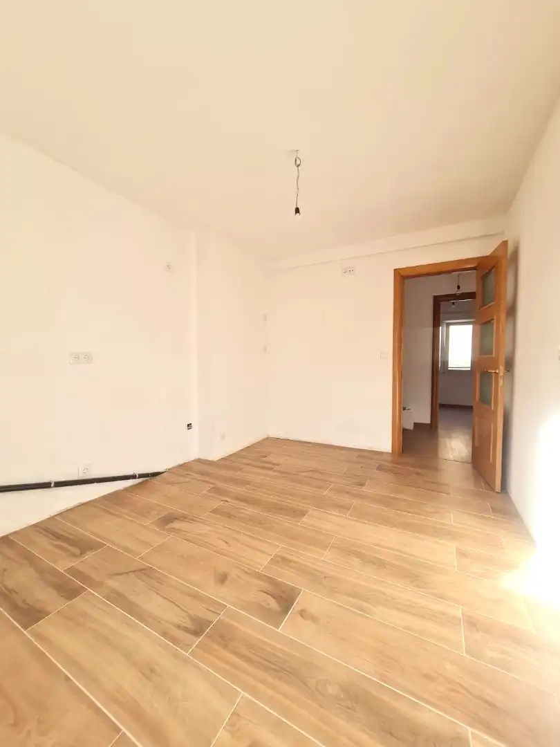 Pis en venda en Gijón  amb Jardí privat, Parquet i Traster