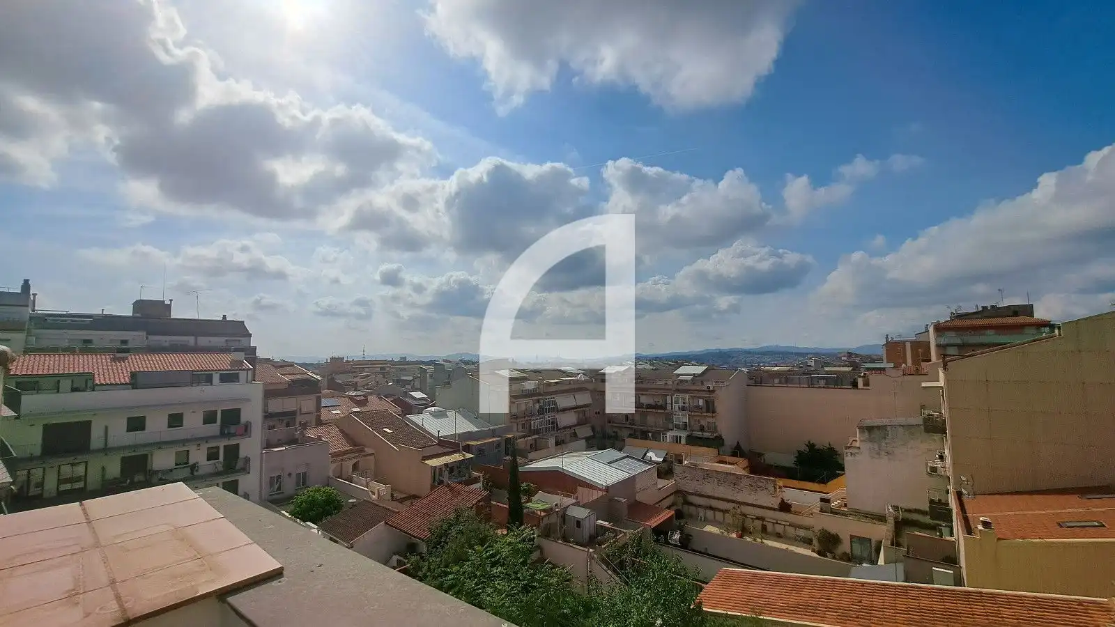 Vista exterior de Dúplex en venta en Terrassa con Calefacción y Terraza