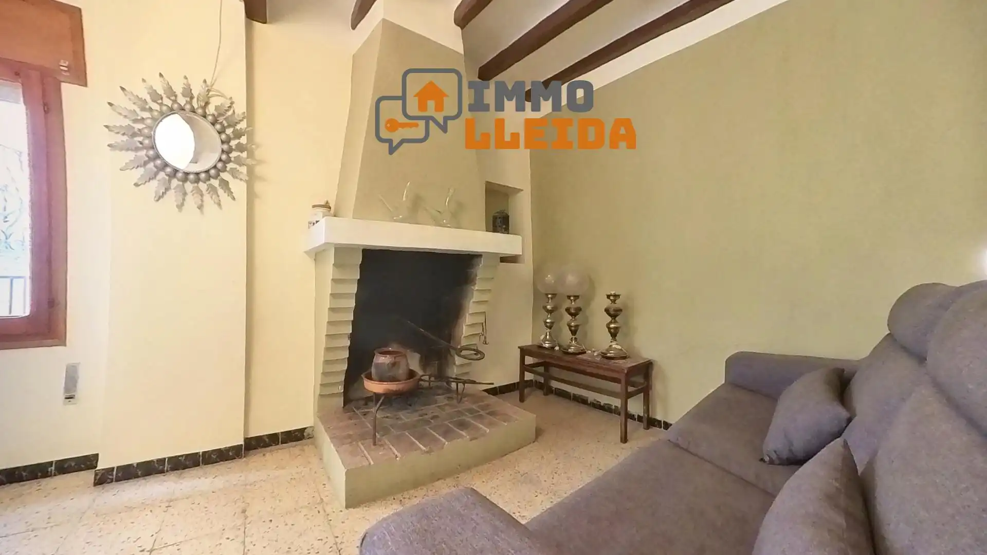 Sala de estar de Casa adosada en venta en Granyena de les Garrigues con Calefacción y Terraza
