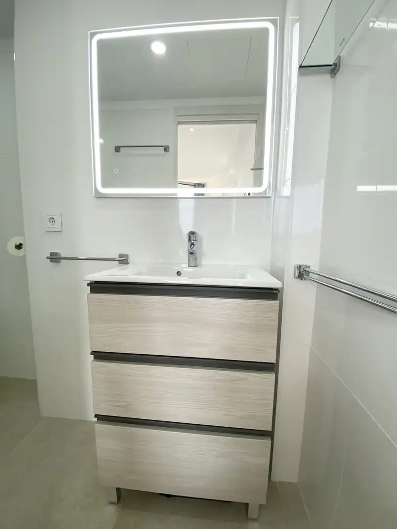Bany de Apartament en venda en Calvià amb Aire condicionat i Terrassa