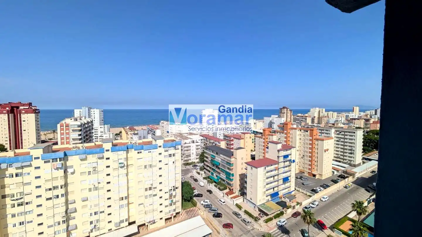 Vista exterior de Apartamento de alquiler en Gandia con Aire acondicionado y Amueblado