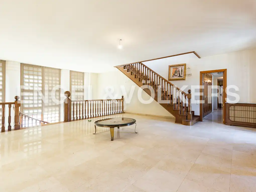 Houses for sale in Ontinyent  with Air Conditioner, Heating and Private garden