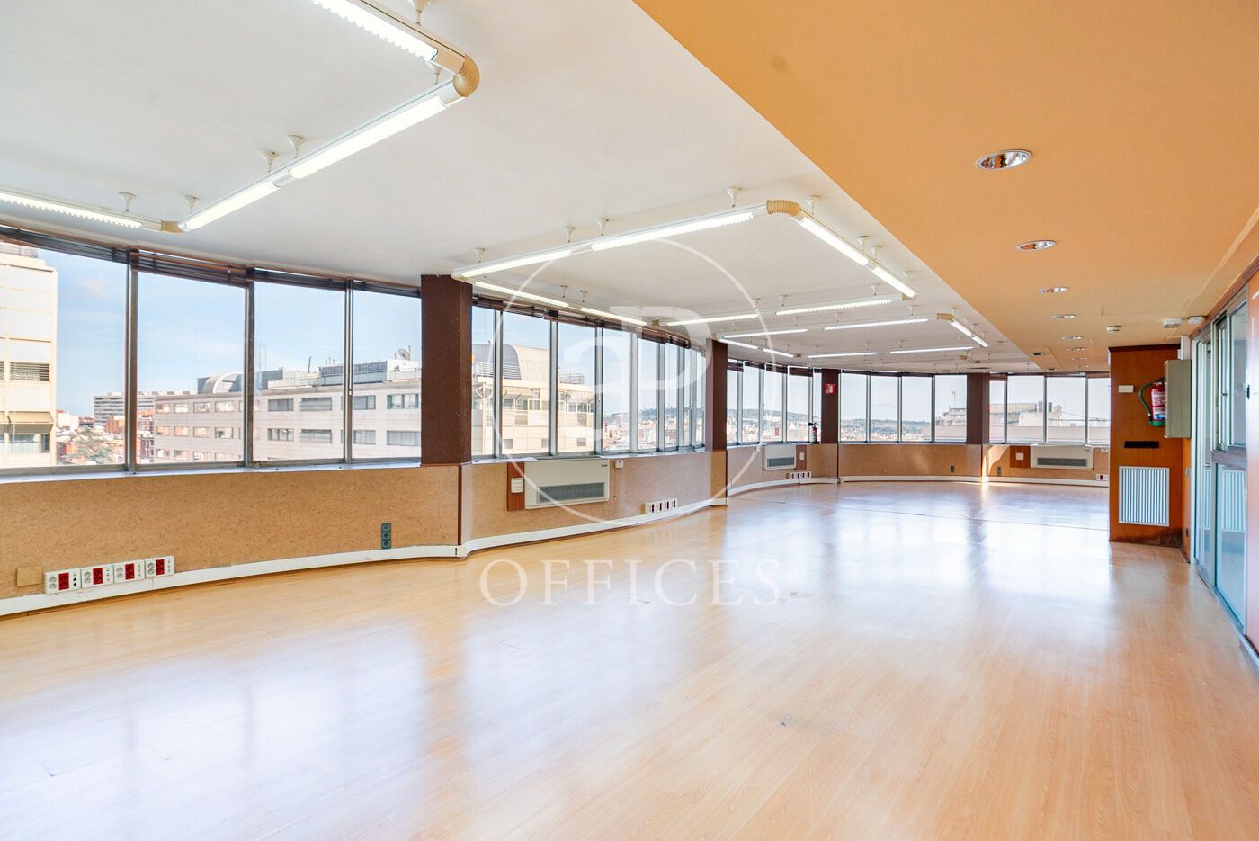Oficina de lloguer en  Barcelona Capital amb Aire condicionat i Calefacció