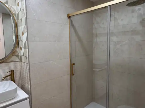 Baño de Piso en venta en Alcorcón con Aire acondicionado y Terraza