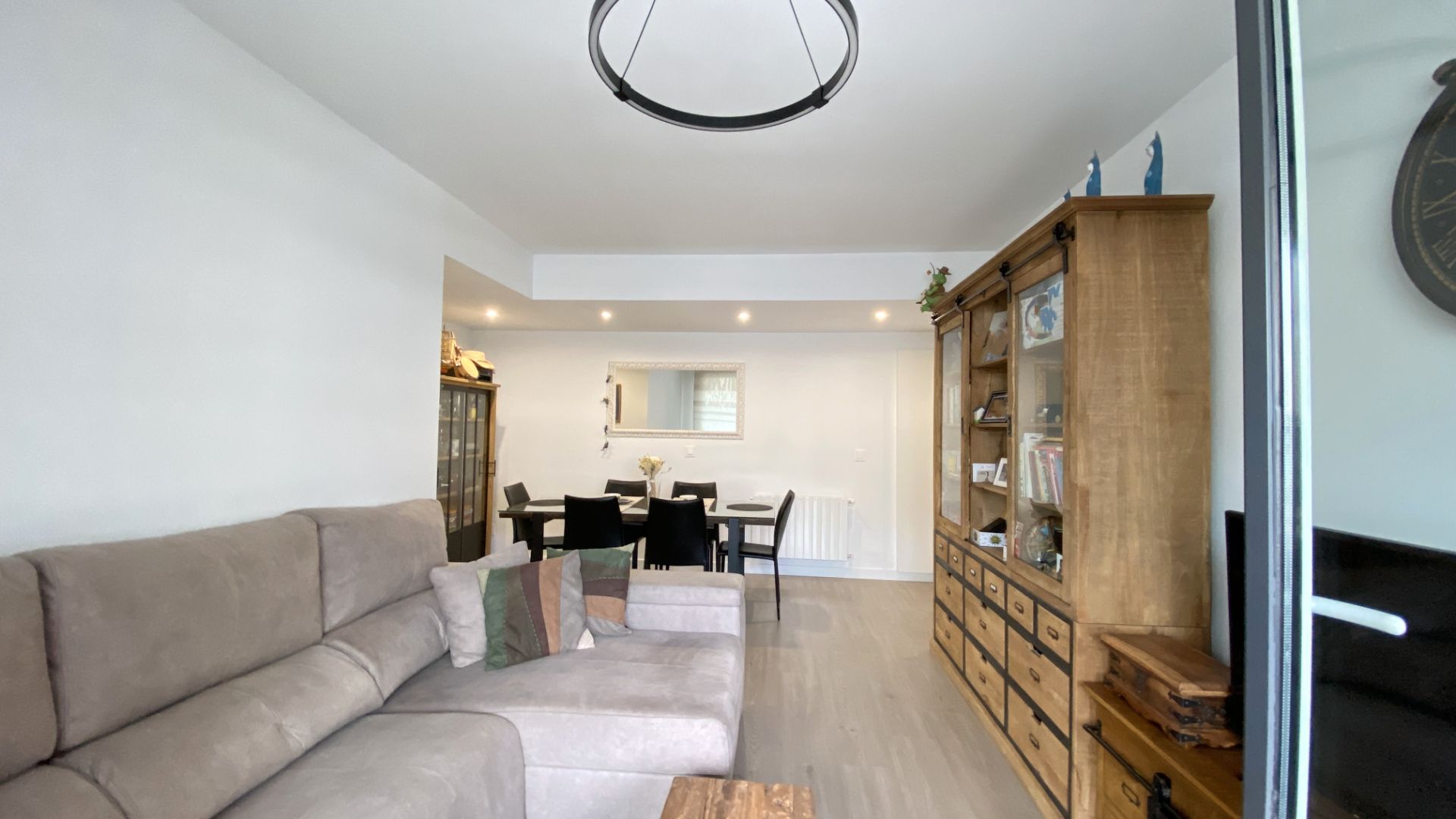 Living room of Flat for sale in Bilbao   with Heating, Terrace and Storage room