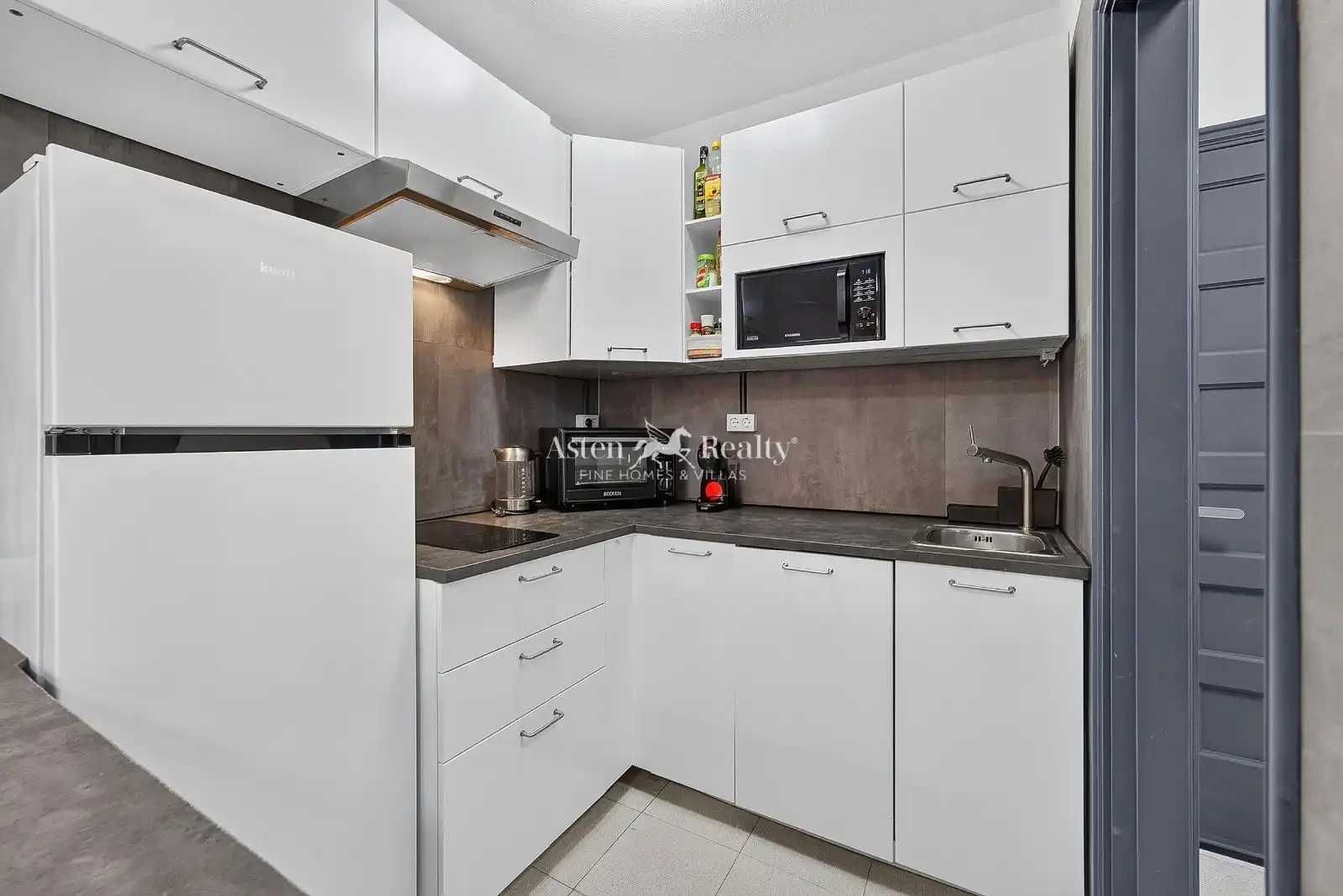 Cuina de Apartament en venda en Santiago del Teide amb Aire condicionat, Terrassa i Piscina