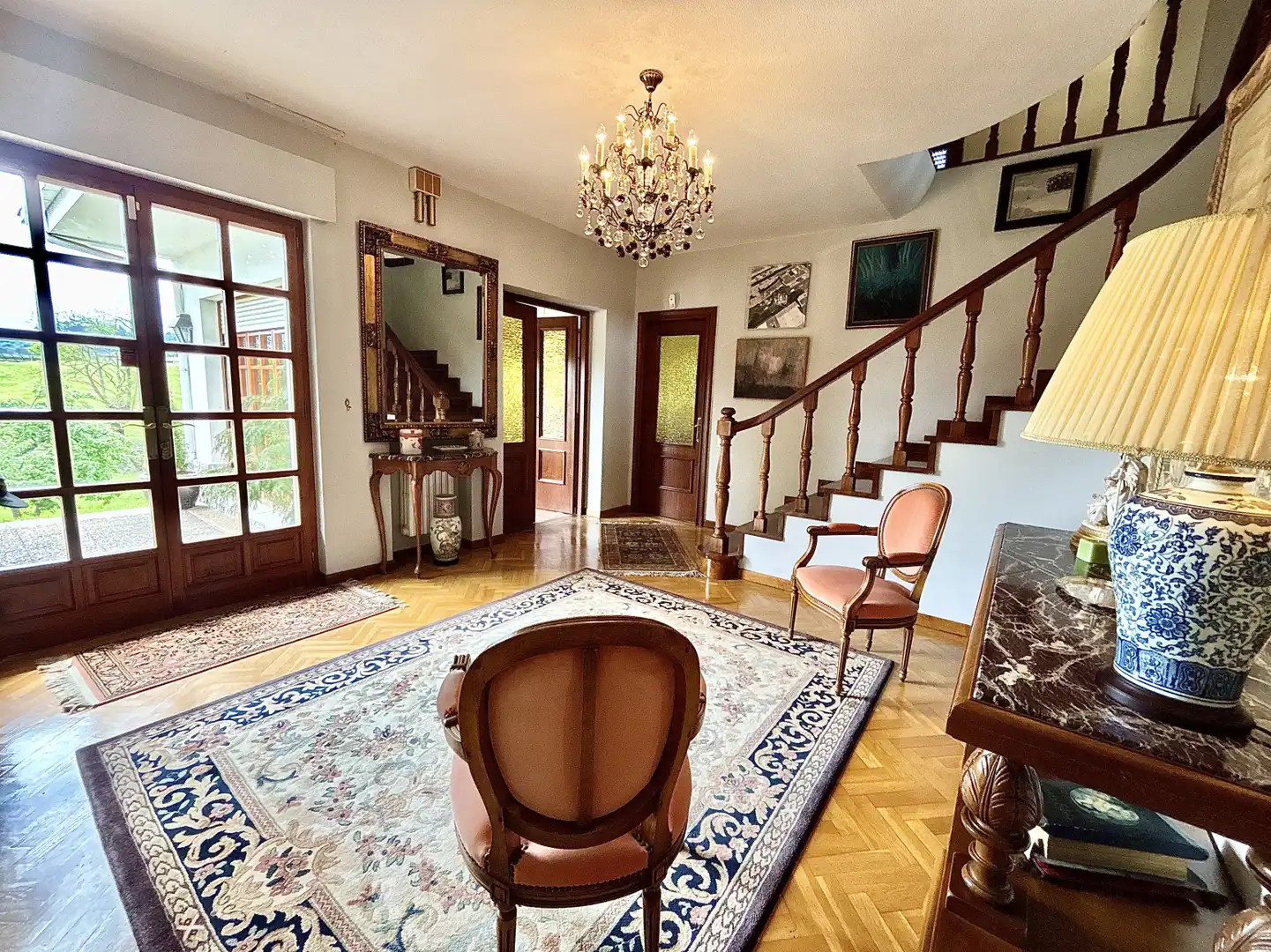 Houses for sale in Sariego  with Heating, Private garden and Parquet flooring