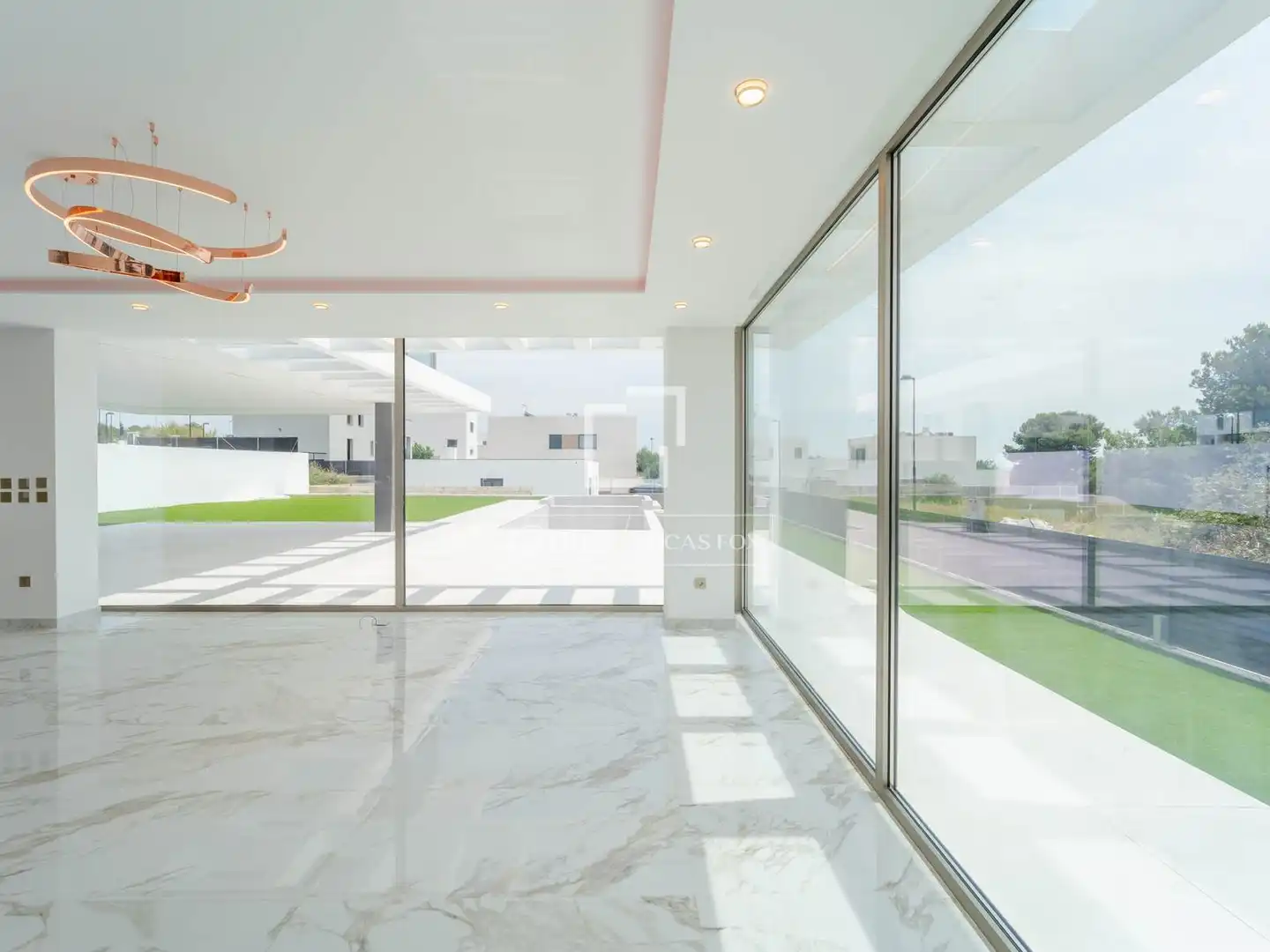Houses for sale in Torrent  with Air Conditioner, Private garden and Terrace