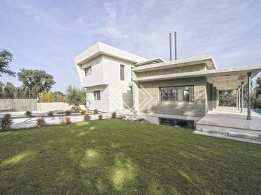 Villa con piscina in vendita a Ciudalcampo