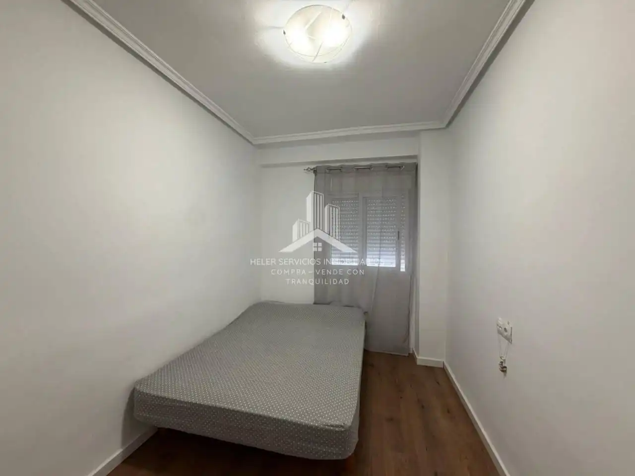 Piso con terraza en venta en Plaza Dolçainer de Tales, imagen 12