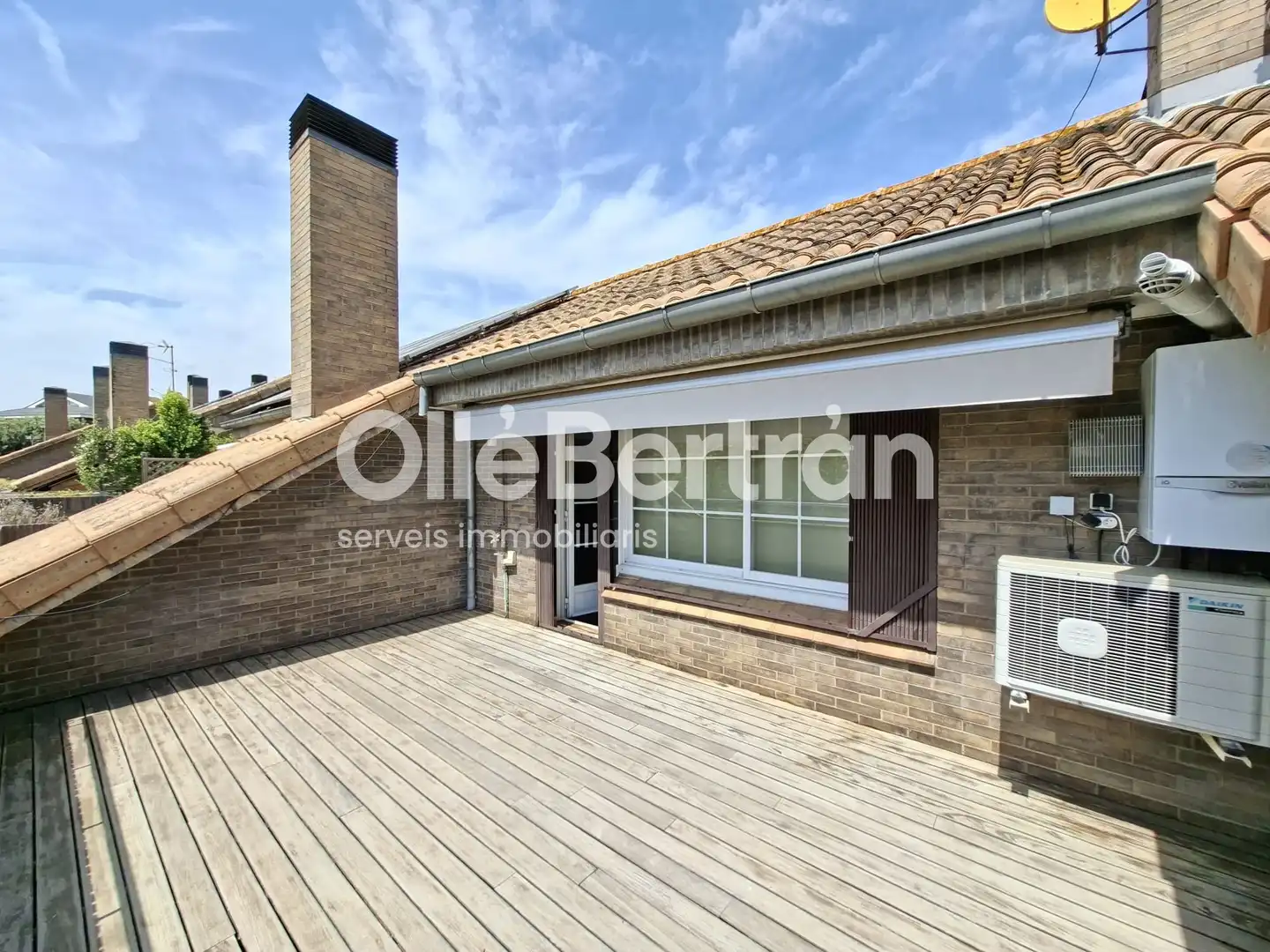 Terrassa de Casa adosada de lloguer en Sant Cugat del Vallès amb Jardí privat, Traster i Piscina