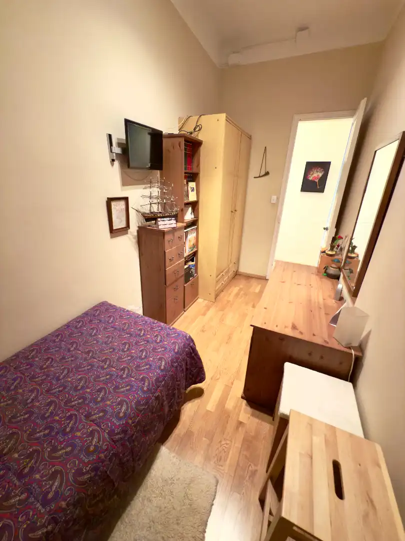 Schlafzimmer von Erdgeschoss zum Verkauf in Sant Boi de Llobregat mit Klimaanlage, Parkett und Terrasse