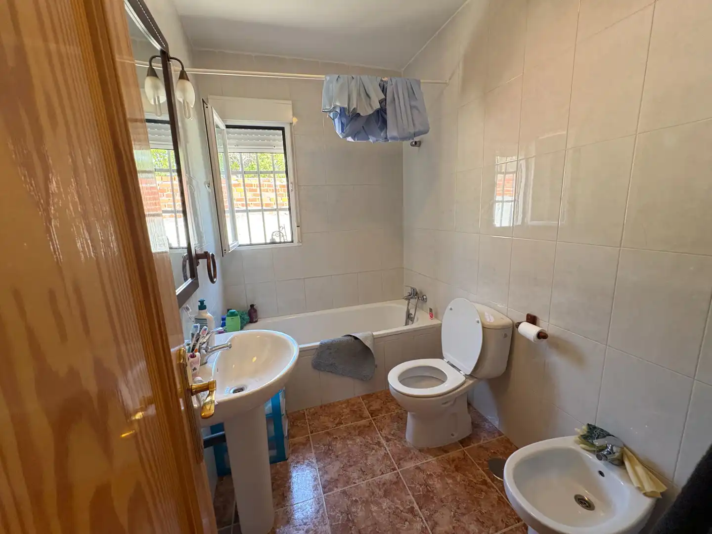 Badezimmer von Haus oder Chalet zum Verkauf in Cardiel de los Montes mit Klimaanlage, Heizung und Privatgarten