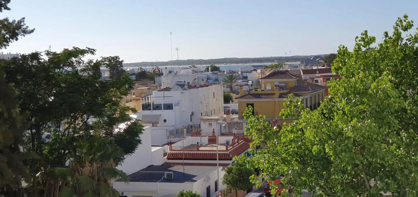Vista exterior de Piso de alquiler en Sanlúcar de Barrameda con Terraza y Balcón