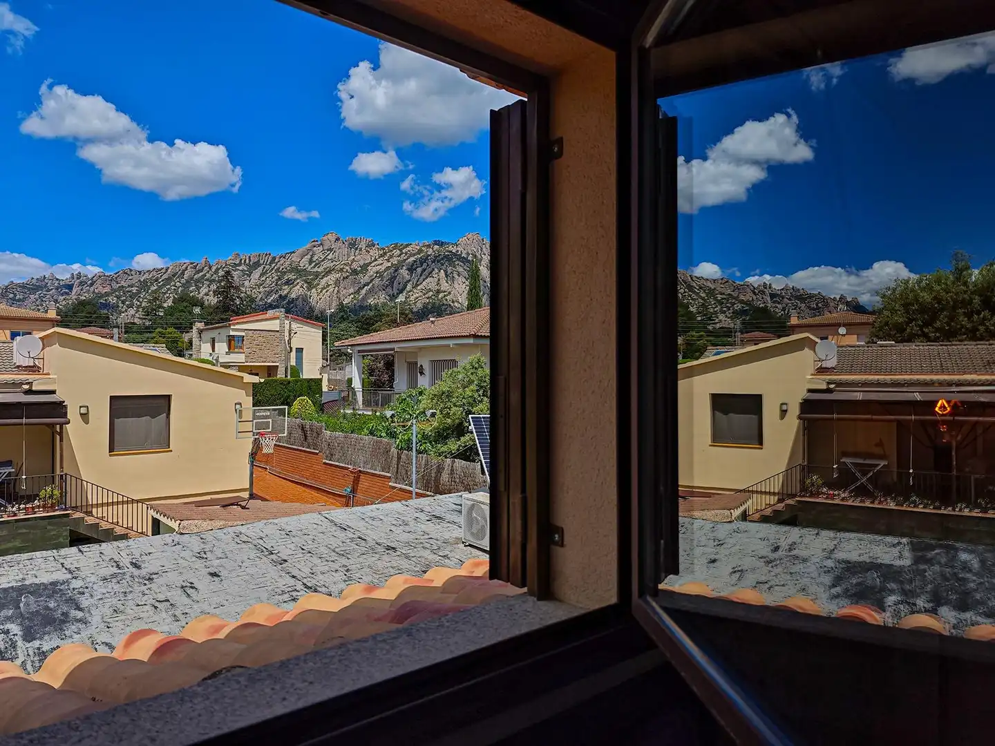 Vista exterior de Casa o chalet en venta en Collbató con Calefacción, Jardín privado y Piscina