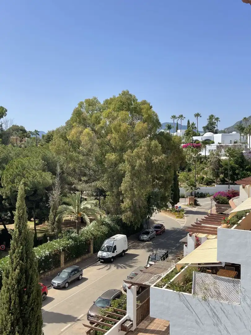 Vista exterior de Dúplex de lloguer en Marbella amb Aire condicionat, Terrassa i Moblat