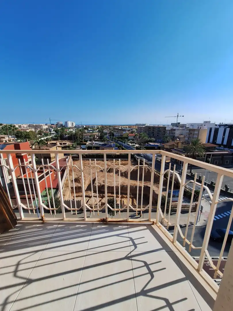 Exterior view of Flat for sale in Elche / Elx  with Terrace and Balcony