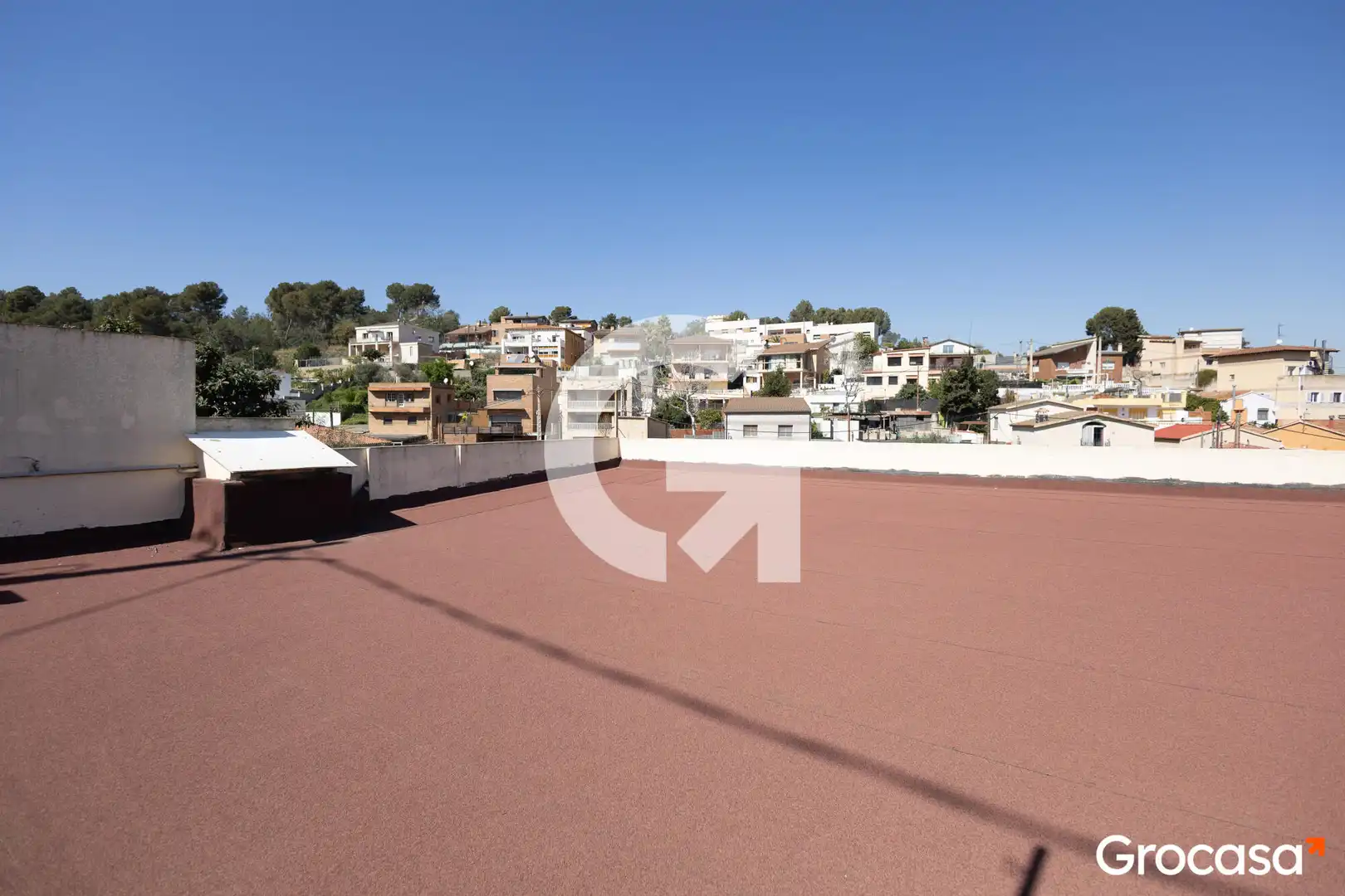 Vista exterior de Casa o xalet en venda en Sant Boi de Llobregat amb Calefacció, Jardí privat i Terrassa