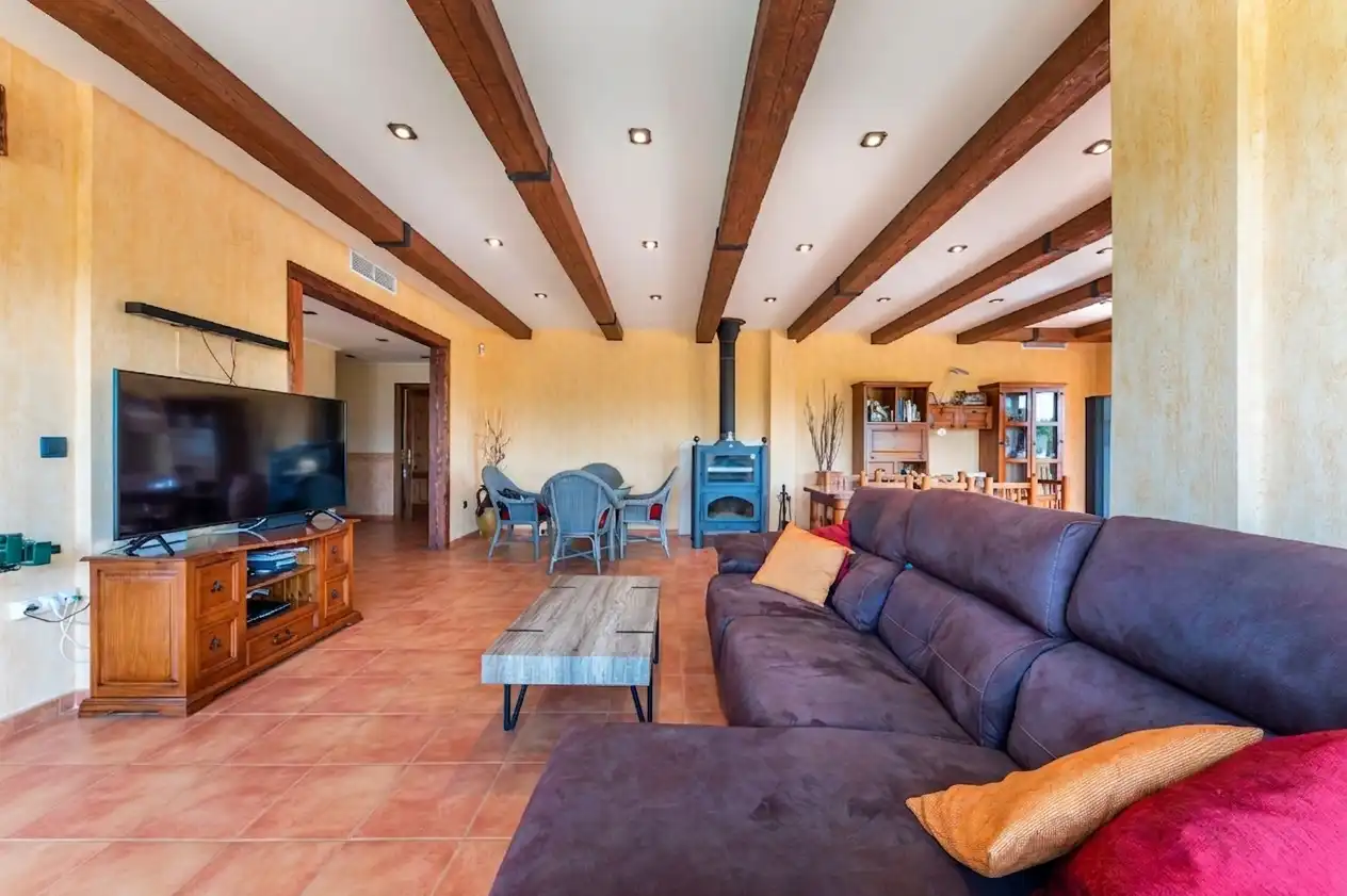 Detached house with pool for sale in Petrer, imagen 3
