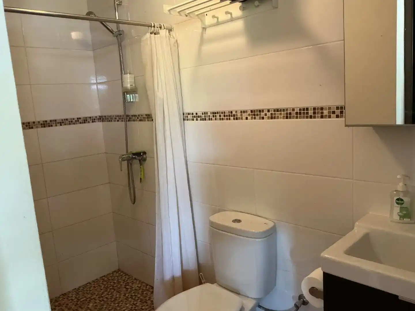 Bany de Finca rústica en venda en Villasbuenas de Gata amb Aire condicionat, Traster i Piscina