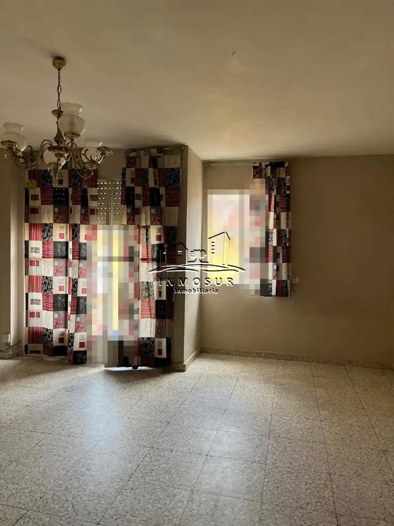 Sala d'estar de Pis en venda en Lucena amb Traster
