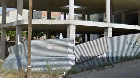 SE VENDE SOLAR Y EXTRUCTURA PARA HACER UN EDIFICIO EN SOCOVOS