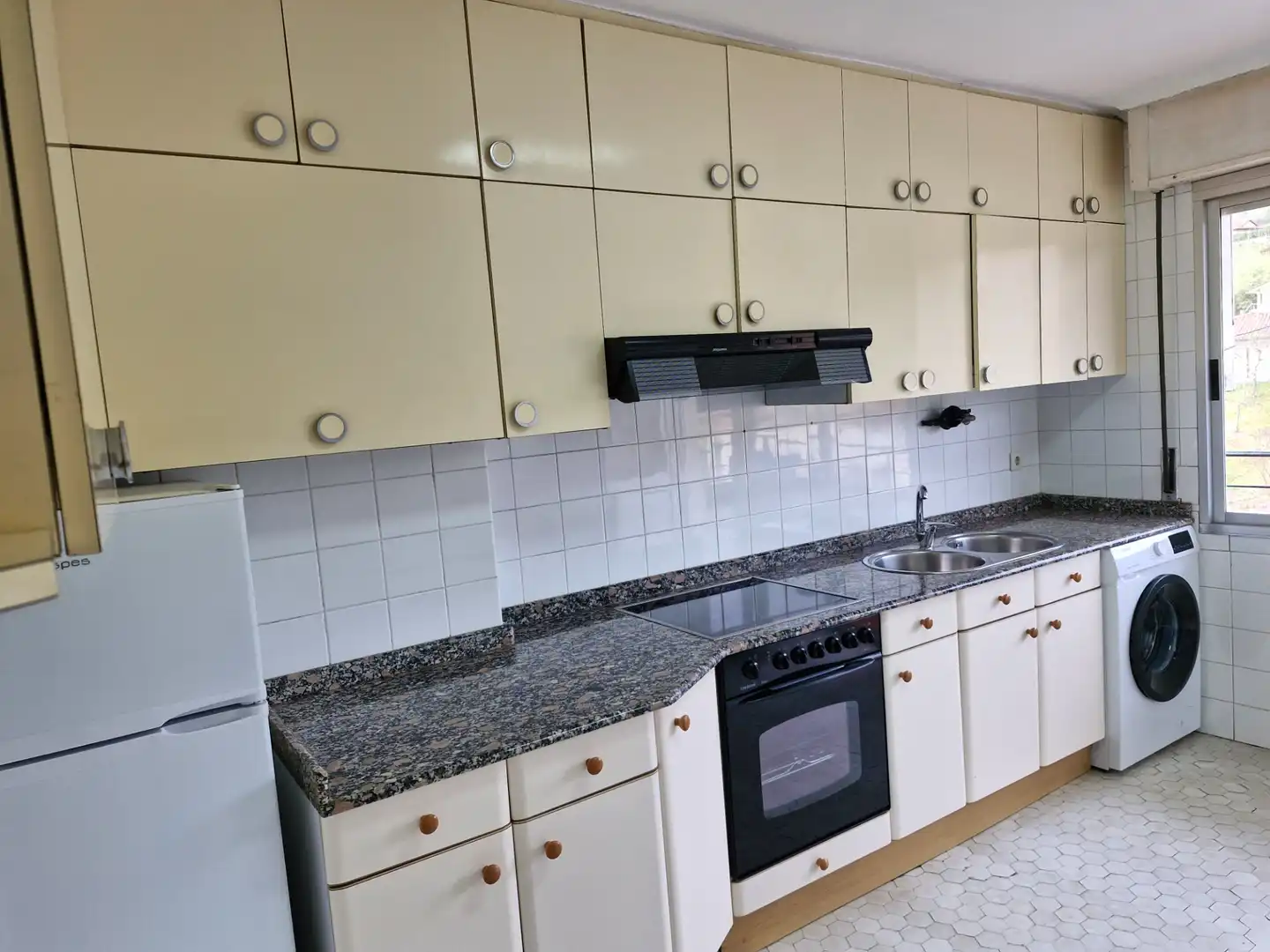 Cuina de Pis de lloguer en Okondo amb Calefacció, Moblat i Forn