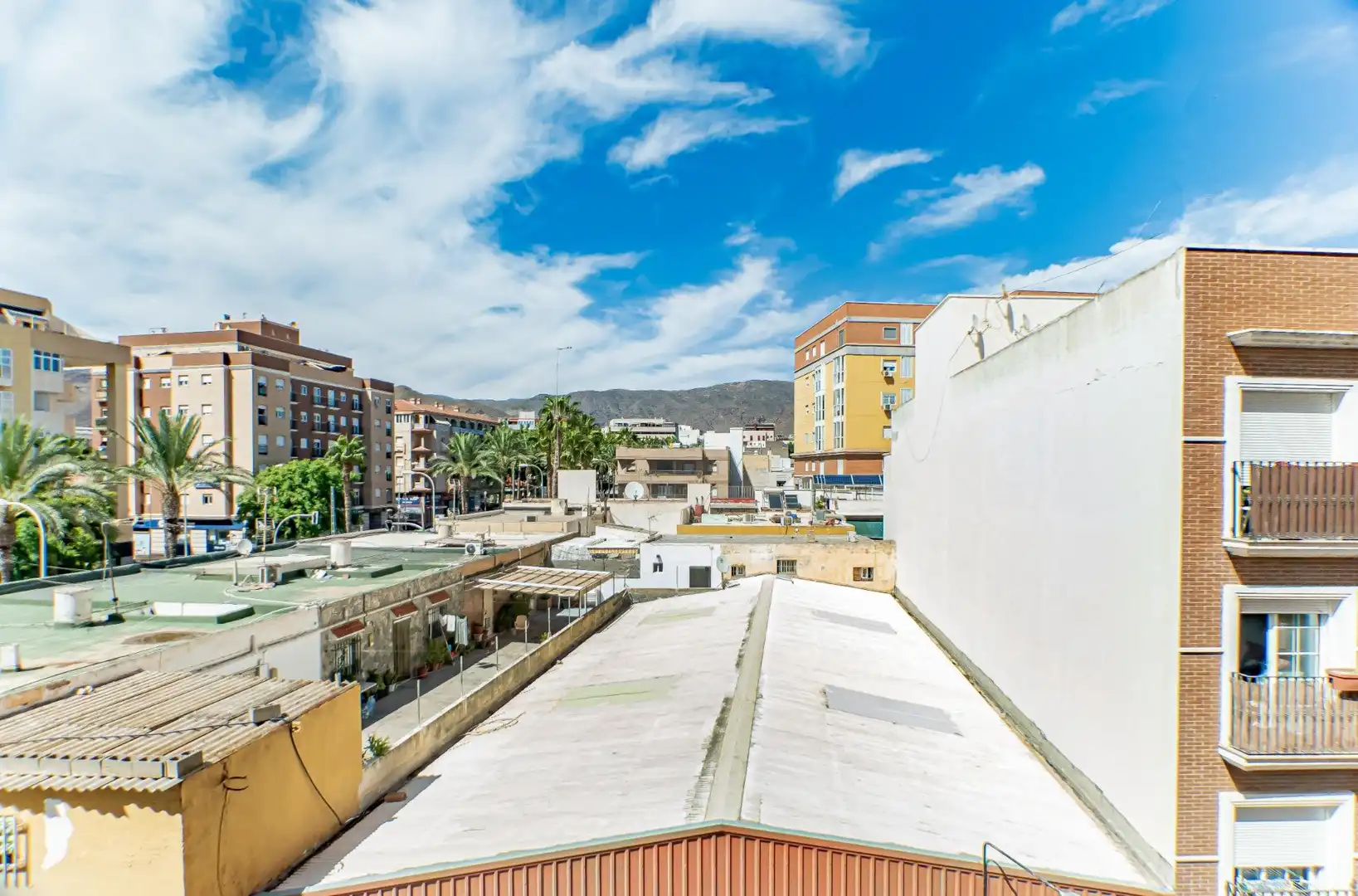 Vista exterior de Piso en venta en Roquetas de Mar con Aire acondicionado y Terraza
