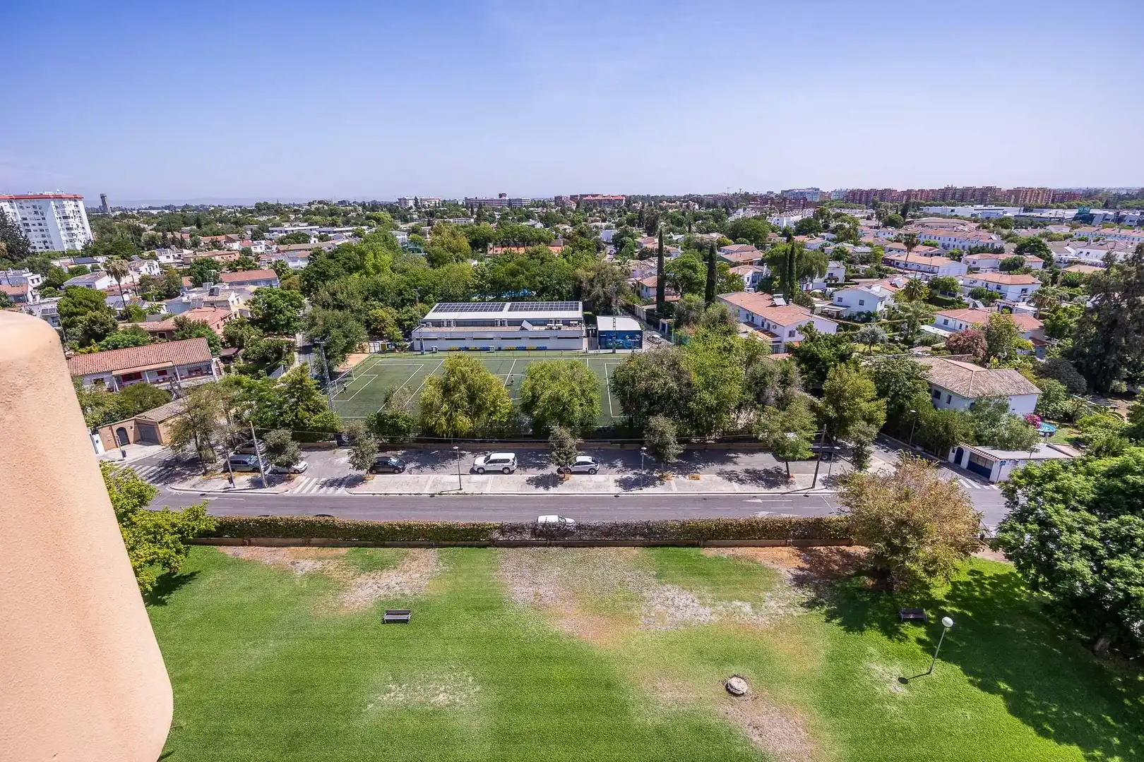 Vista exterior de Piso en venta en Sevilla con Aire acondicionado, Calefacción y Jardín privado