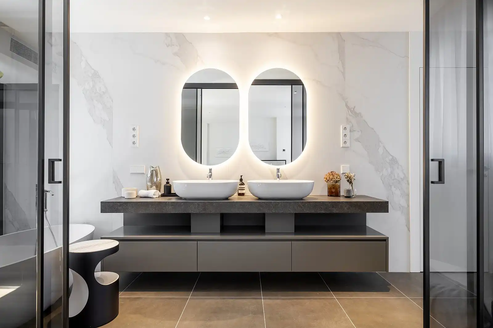 Bany de Apartament en venda en Barcelona amb Aire condicionat, Jardí privat i Terrassa