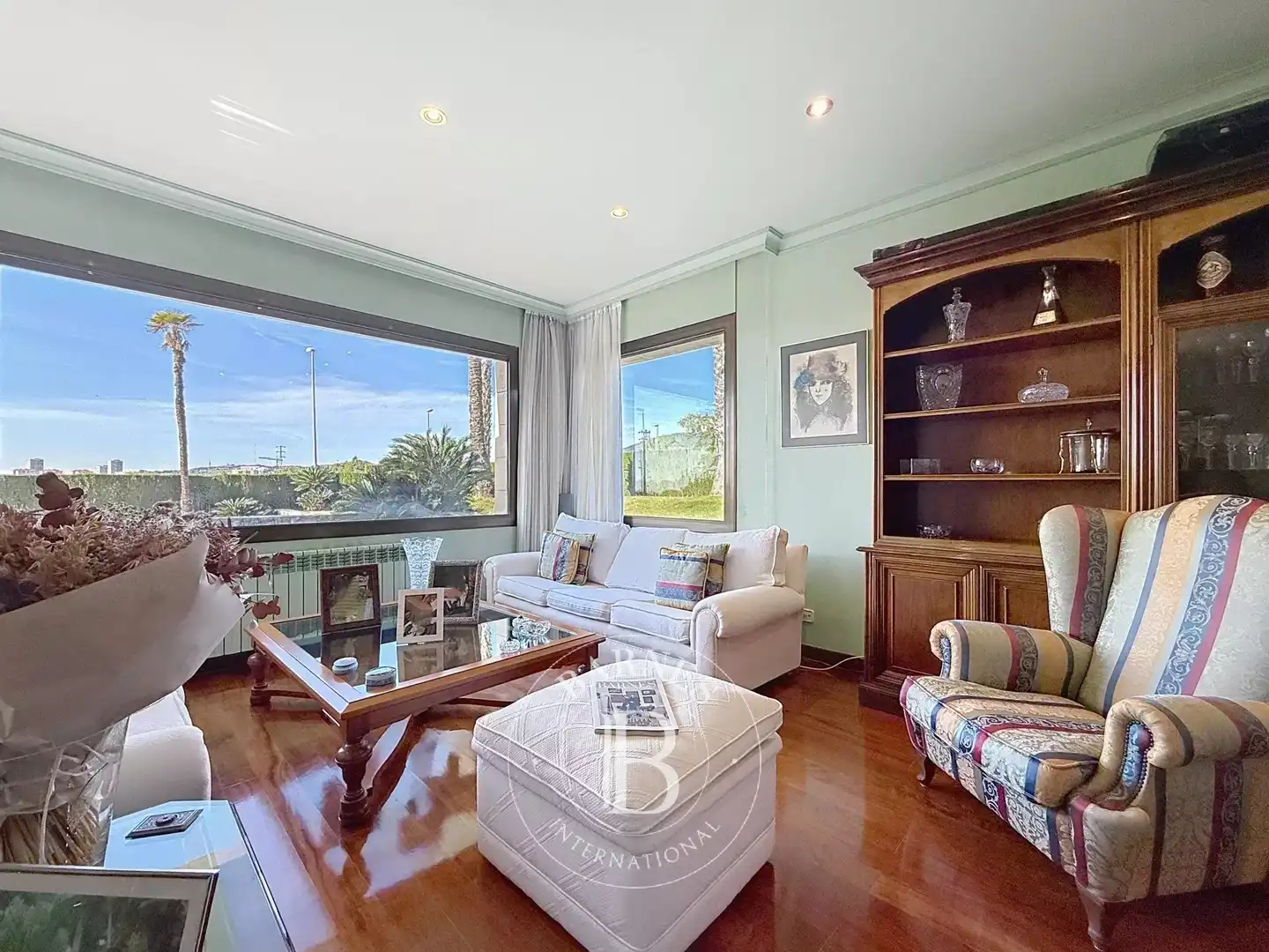 Sala de estar de Casa o chalet en venta en Alella con Aire acondicionado, Calefacción y Jardín privado