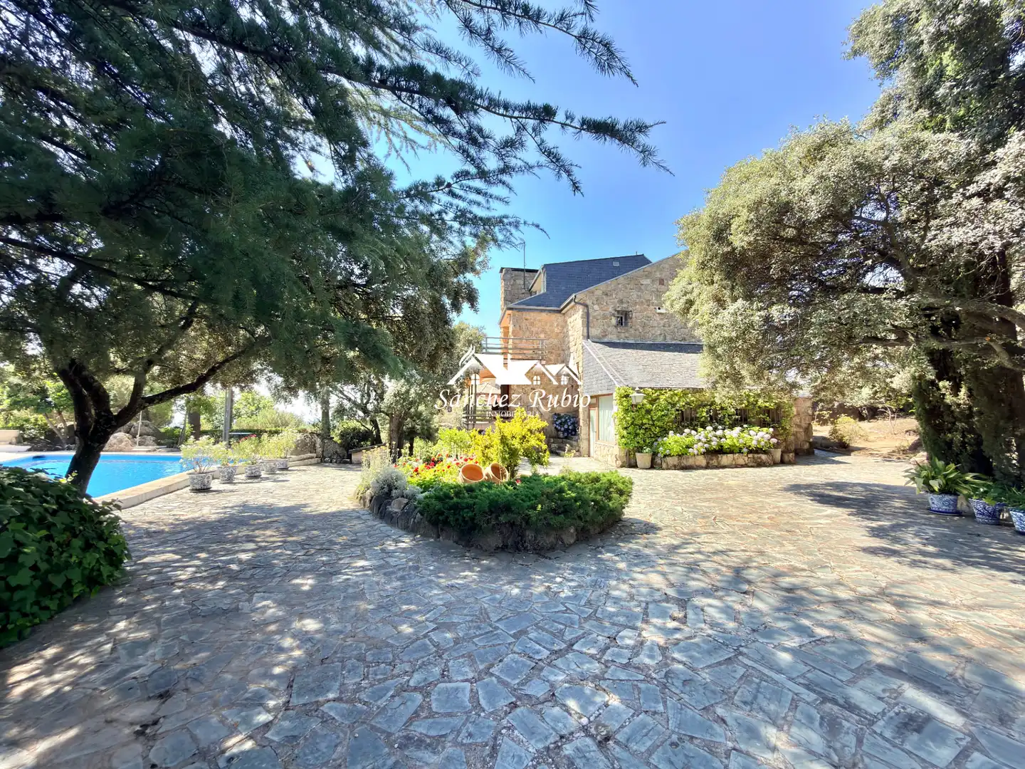 Casa o xalet en venda en Torrelodones amb Calefacció, Jardí privat i Parquet