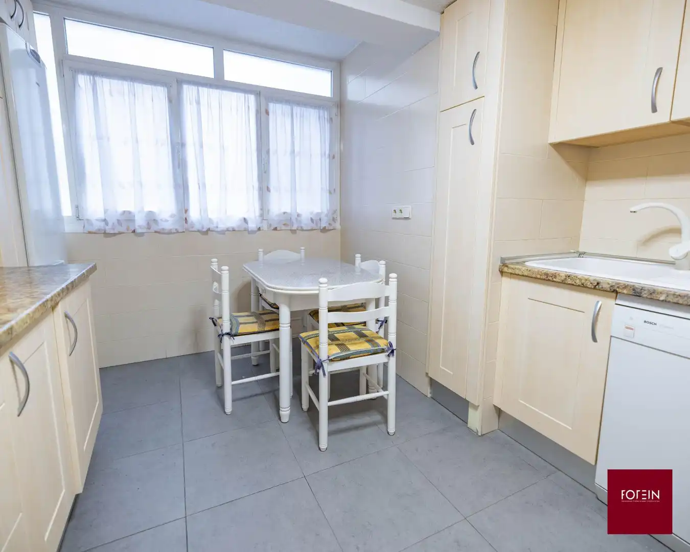 Cocina de Piso en venta en Guadalajara con Aire acondicionado, Calefacción y Parquet