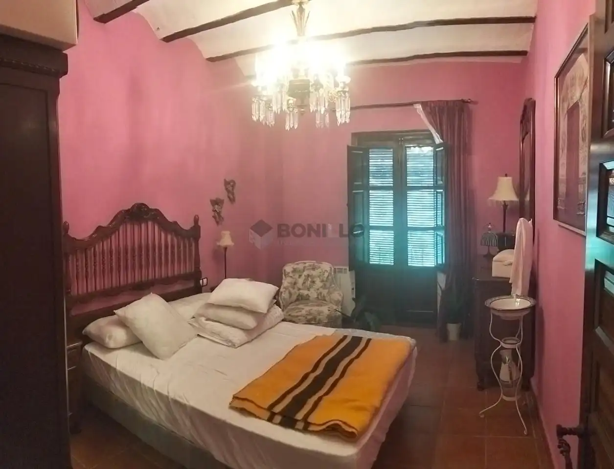 Habitación de Finca rústica de alquiler en Albarracín con Calefacción, Amueblado y Balcón