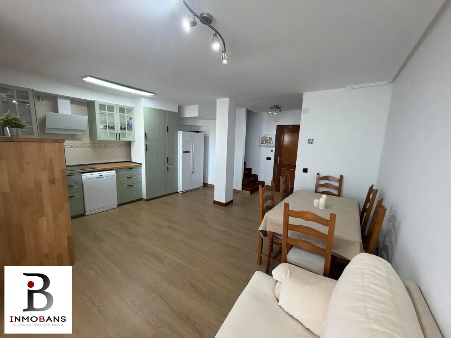 Sala de estar de Ático en venta en Santoña con Calefacción y Balcón