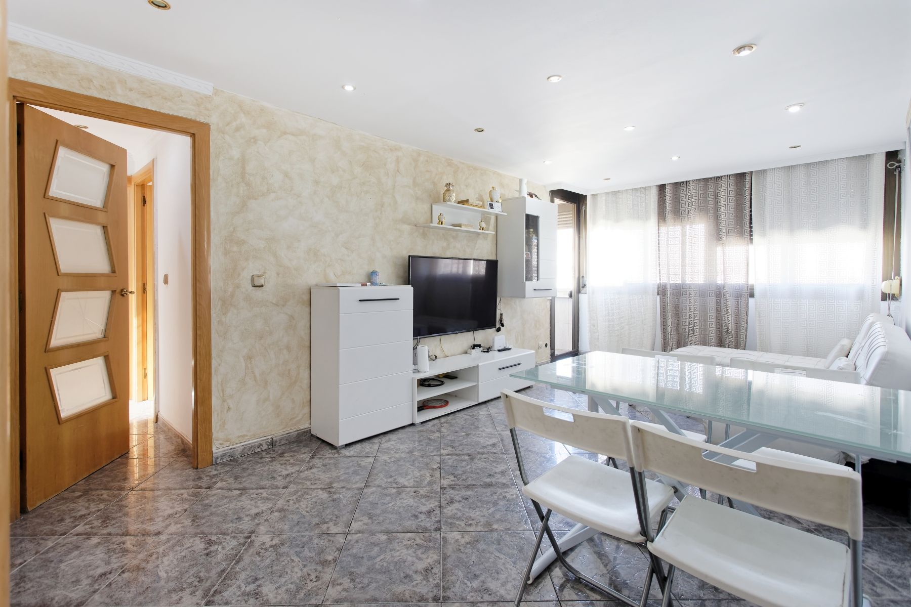 Bedroom of Flat for sale in Sant Adrià de Besòs  with Air Conditioner, Terrace and Furnished