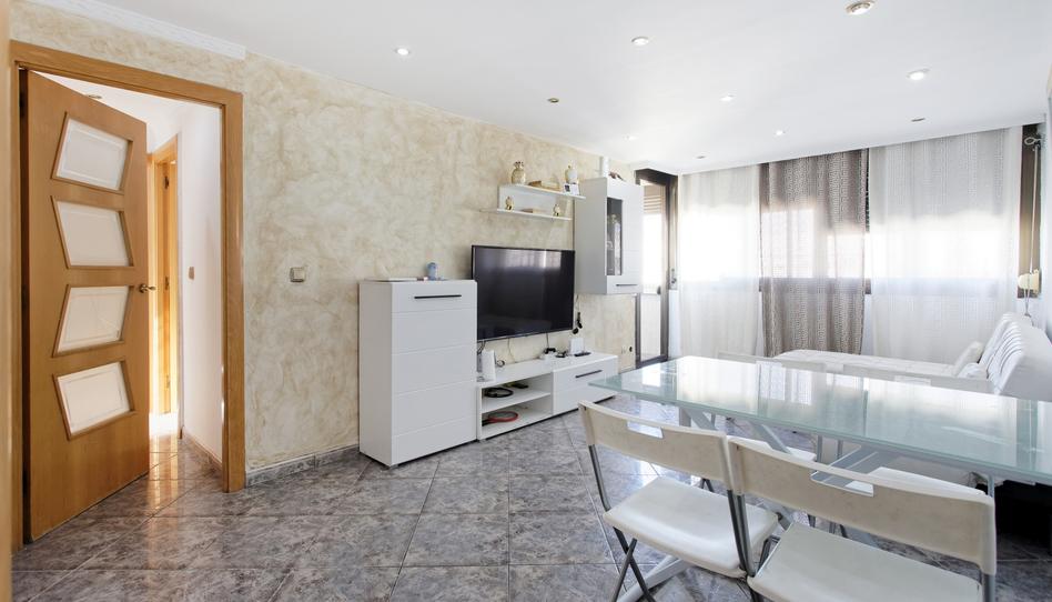 Foto 1 de Pis en venda a Carrer de Mart, 18, La Mina, Barcelona