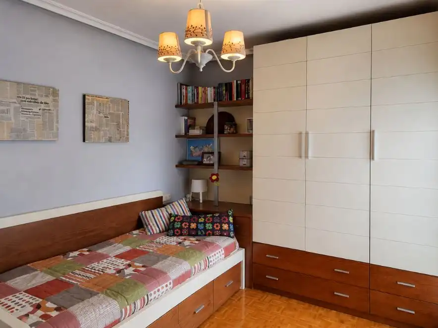 Chalet con jardín en venta en Avenida Argentina 10, imagen 12
