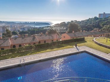 Adosado con balcón en venta en Manel Carrasco Formiguera