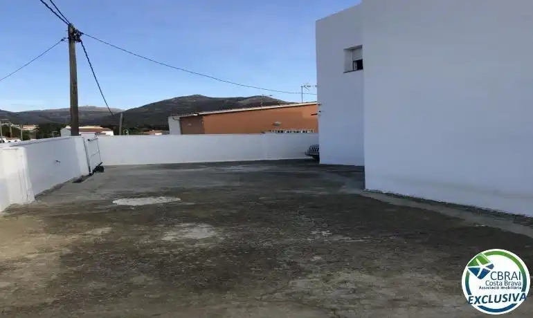 Vista exterior de Casa o xalet en venda en Roses amb Aire condicionat, Calefacció i Jardí privat