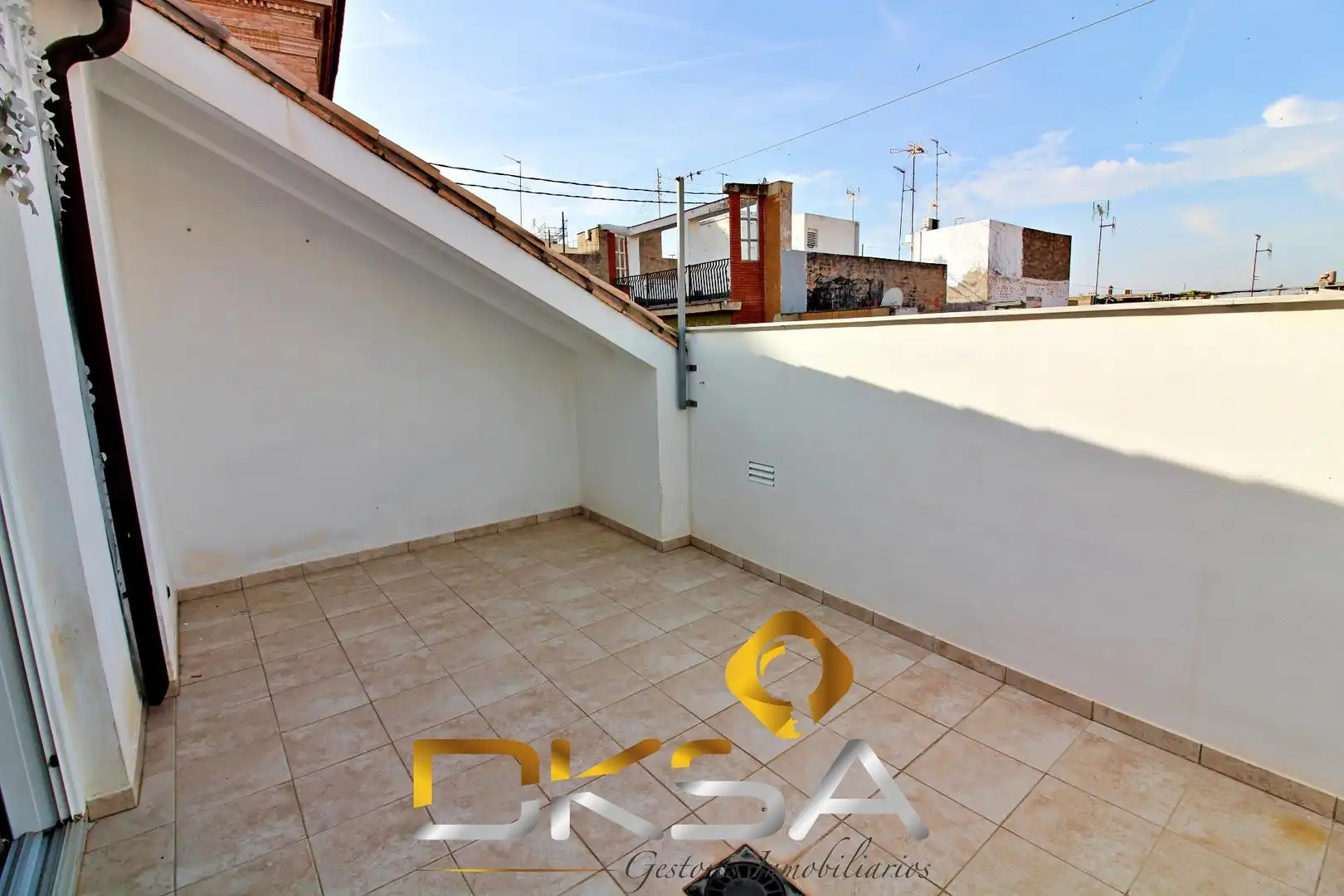 Vista exterior de Casa o chalet en venta en Vila-real con Aire acondicionado, Calefacción y Jardín privado