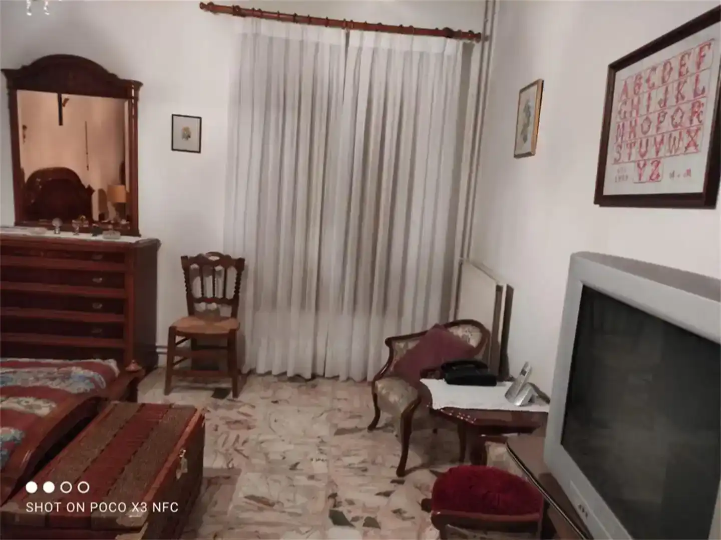 Sala d'estar de Pis en venda en San Muñoz amb Jardí privat i Moblat