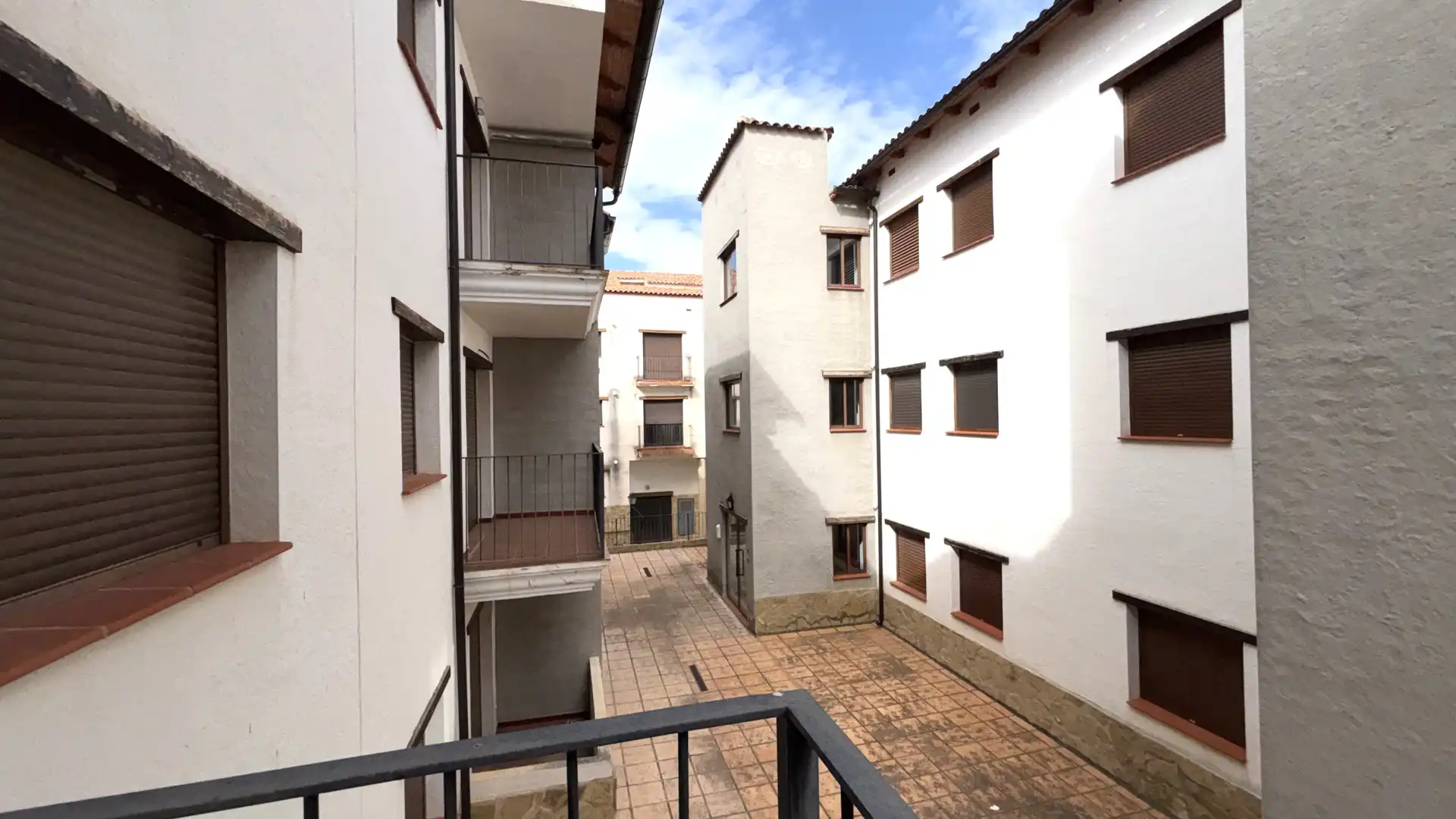 Vista exterior de Apartament en venda en Manzanera amb Balcó