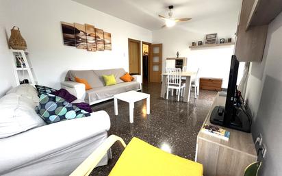 Living room of Flat for sale in Santa Coloma de Cervelló  with Air Conditioner and Balcony