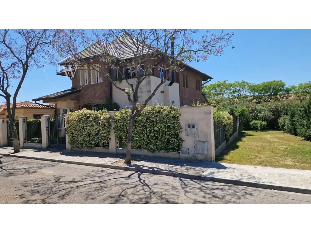 Vista exterior de Casa o xalet en venda en Cambrils amb Aire condicionat, Moblat i Balcó