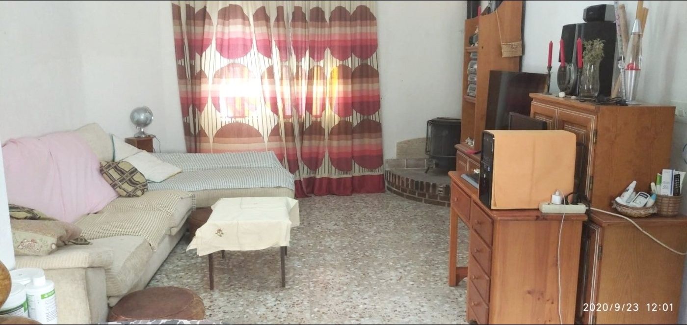 Country house for sale in Alzabares